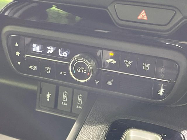 【シートヒーター】寒い日に重宝するシートヒーター!エアコンより早く温まってくれるので寒がりの人も安心ですね♪エアコンの温風は乾燥するから苦手、という方にもをおすすめです。