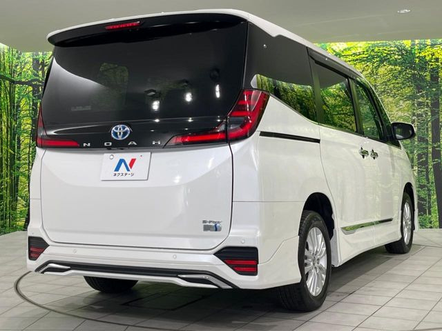 トヨタ ノア 1.8 ハイブリッド S-Z 455.6万円 令和4年(2022年