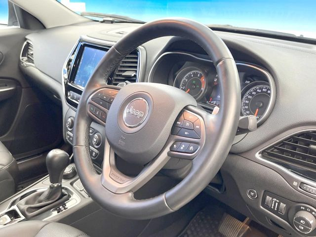 ���n���h�����̃X�������Ȃ��A���ꂢ�ȏ�Ԃ��ێ����Ă���܂��B�e�X�C�b�`���̓�����m�F�ς݂ł��B