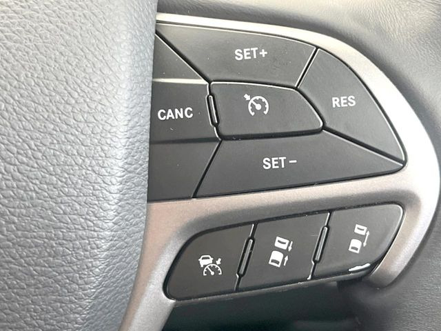 �����[�_�[�N���[�Y�R���g���[��:�O�̎ԂƂ̎Ԋԋ��������ɂƂ�A��葬�x�Ŏ������s���Ă���鎟����̃N���[�Y�R���g���[��!��ɍ������H�⎩���Ԑ�p���H�Ŏg�p����֗��ȋ@�\�ł�!