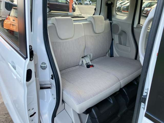 ���X�ł͌��I�������Ԃ𖈌�100��ȏ�̎d������s�Ȃ��A�����ȉ��i�ŊF�l�ɂ��񋟂����Ē����Ă���܂���