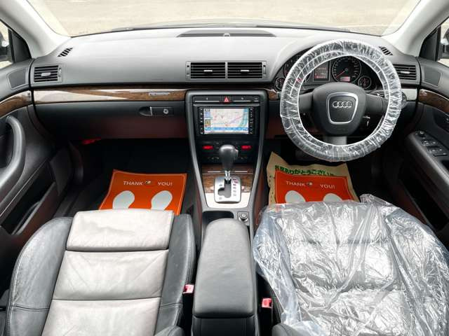 いつでも快適にご覧頂けるよう、車内クリーニング実施済となっております!お気軽に現車確認・ご来店くださいませ♪