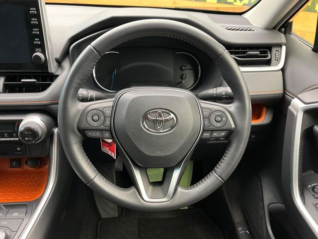 �y�����v�����X�e�A�����O�z�㎿�Ȋv���g�p���邱�ƂŁA��ɂ����������݂ƂĂ��^�]���₷���n���h���ł���