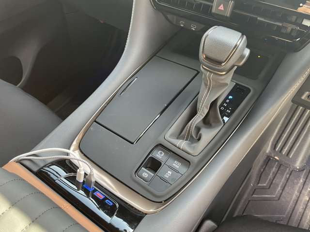 シフト回りシリコンカバー・USB&C端子増設