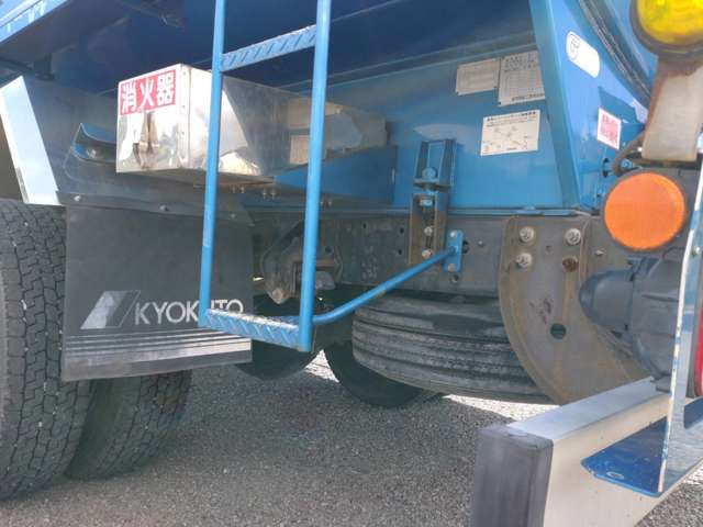 �y�e��g���b�N���[�J�[��舵���z�O�H�ӂ����E�����U�E���쎩���ԁEUD�g���b�N�𒆐S�ɁA�G���t�E�t�H���[�h�E�f���g���E�����W���[�E�R���h���E�L�����^�[�E�t�@�C�^�[�ȂǑ�����舵��!��B ���� �c�� �g���b�N