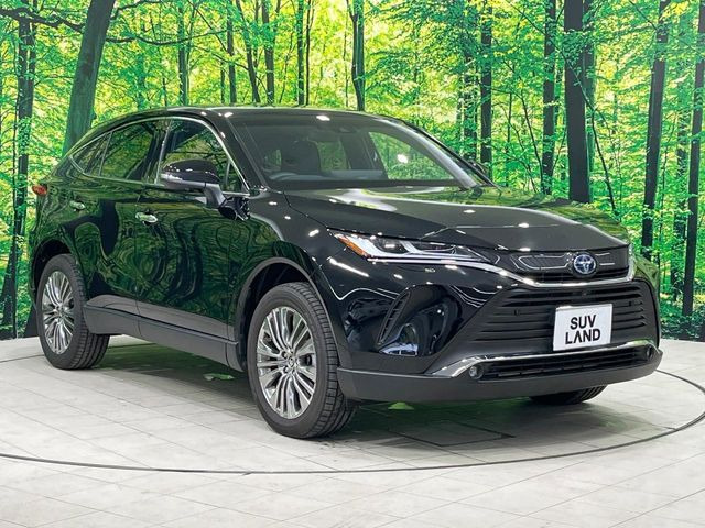 大好評のボディコーティング「弾スプラッシュコート」もご納車までに施工可能。通常のガラスコートと異なる、耐久年数6年の無機質ガラスコーティングが、ボディをキレイな状態に保ってくれます。