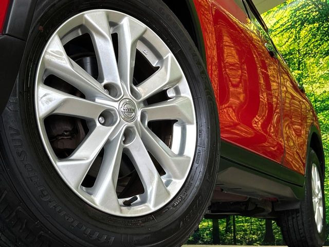 【純正17インチアルミホイール】外観にマッチした純正アルミホイールを装着しております。各種社外アルミホイールや、スタッドレスタイヤも取扱いしております。是非ご相談ください♪