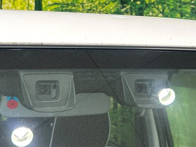 �y�X�Y�L �Z�[�t�e�B�T�|�[�g�z���s���ɑO���̎ԗ�����F�����A�Փ˂������Ȏ��͌x��ƃu���[�L�ŏՓˉ���Ɣ�Q�y�����A�V�X�g�B�����S�Ƀh���C�u�����y���݂��������܂��B