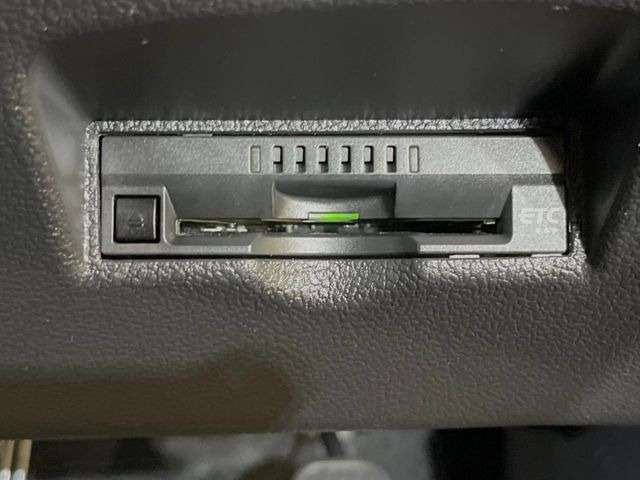 【ETC】高速道路の料金所をストレスなく通過!話題のスポットやサービスエリアに多い「スマートIC」利用時は必須のアイテムです。当店でセットアップを実施、ご納車当日からすぐにご利用いただけます!