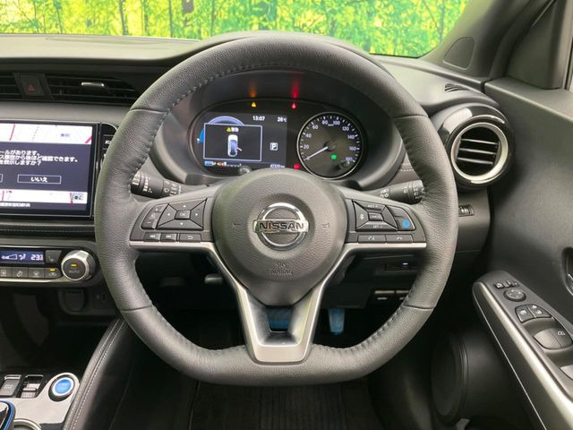 �y�X�e�A�����O�X�C�b�`�z�^�]���A�O������ڐ������炷���ƂȂ��A�I�[�f�B�I���̑��삪�\�ȕ֗��@�\!���S&���K�ȃh���C�u�����o���Ă���܂���