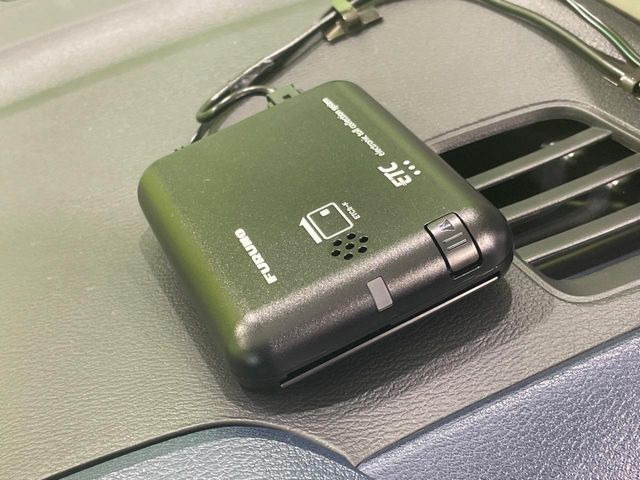 【ETC】高速道路の料金所をストレスなく通過!話題のスポットやサービスエリアに多い「スマートIC」利用時は必須のアイテムです。当店でセットアップを実施、ご納車当日からすぐにご利用いただけます!