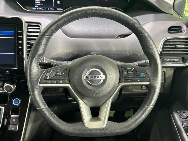 �y�����v�����X�e�A�����O�z�㎿�Ȋv���g�p���邱�ƂŁA��ɂ����������݂ƂĂ��^�]���₷���n���h���ł���