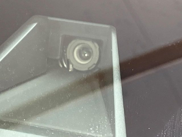 【トヨタセーフティセンス】走行中に前方の車両等を認識し、衝突しそうな時は警報とブレーキで衝突回避と被害軽減をアシスト。より安全にドライブをお楽しみいただけます。