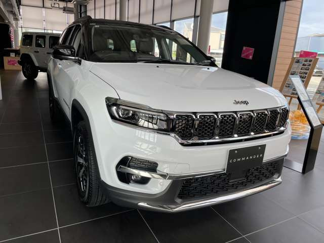 コマンダー2.0 リミテッド ディーゼル 4WD