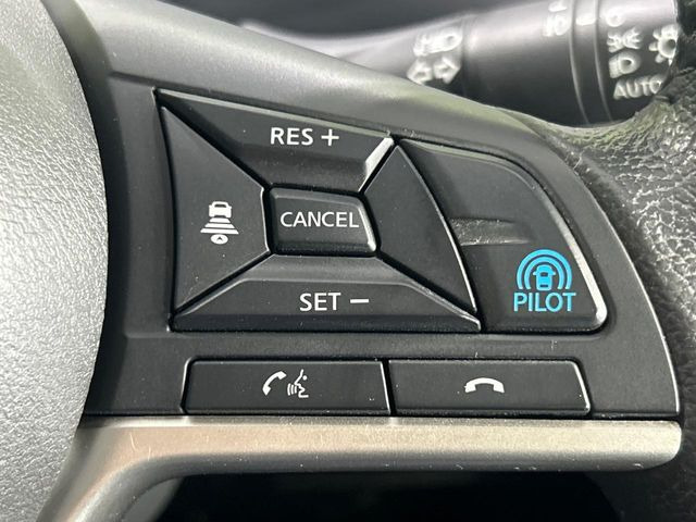 �y�v���p�C���b�g�z�������H�ł̒��������s���y��!!�a�؎��Ə��񑖍s�̃V�[���ŁA�A�N�Z���E�u���[�L�E�X�e�A�����O�������Ő��䂵�A�������^�]�̕��S���y�����Ă���܂���