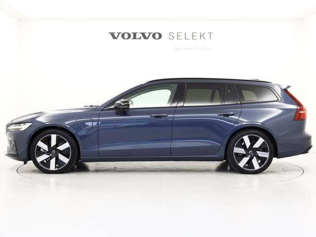 V60ウルトラ T6  AWD プラグインハイブリッド 4WD
