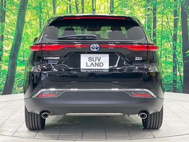 安心の最長10年・走行無制限保証(有償)をご用意。保証内容も充実はもちろん、無料点検&オイル交換や、年中無休の全国・24時間ロードサービスも付帯されておりますのでご安心下さい。