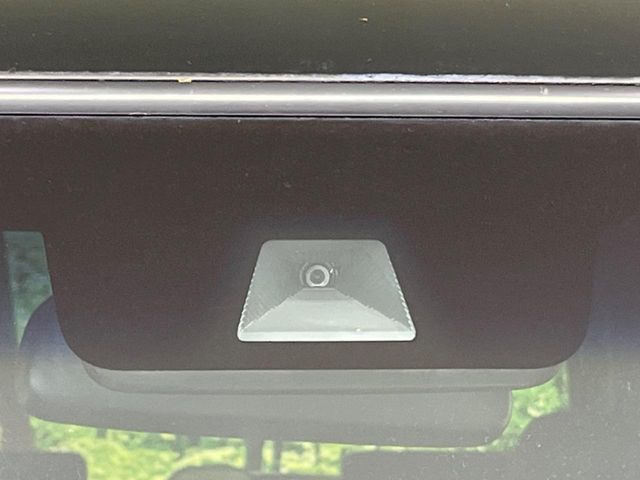 �y�z���_�Z���V���O�z���s���ɑO���̎ԗ�����F�����A�Փ˂������Ȏ��͌x��ƃu���[�L�ŏՓˉ���Ɣ�Q�y�����A�V�X�g�B�����S�Ƀh���C�u�����y���݂��������܂��B