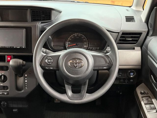 ステアリングも使用感が少なく、きれいな状態となっております♪