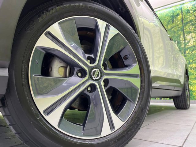 �y����17�C���`�A���~�z�C�[���z�O�ςɃ}�b�`���������A���~�z�C�[���𑕒����Ă���܂��B�e��ЊO�A���~�z�C�[����A�X�^�b�h���X�^�C�����戵�����Ă���܂��B���񂲑��k����������