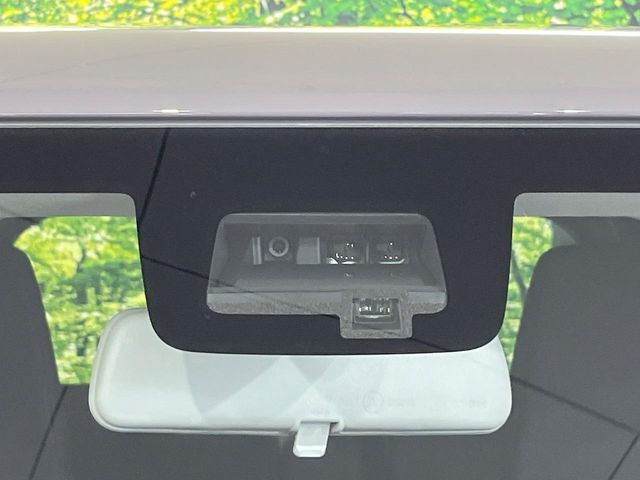 【スズキ セーフティサポート】走行中に前方の車両等を認識し、衝突しそうな時は警報とブレーキで衝突回避と被害軽減をアシスト。より安全にドライブをお楽しみいただけます。