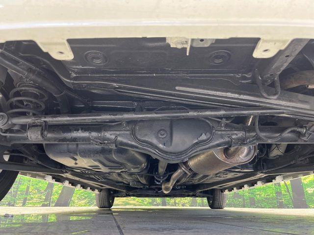 下回りがきれいなうちに、防錆加工の施工がオススメ。降雪地域はもちろん、沿岸部にお住いの方や、趣味でマリン・ウィンタースポーツをされる方にご好評いただいております。