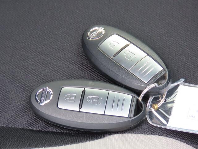 �L�[���|�P�b�g�ɓ��ꂽ�܂܂ł��G���W��ON/OFF�A�h�A�{��/�J���\���֗��ȃX�}�[�g�L�[�t�ł���