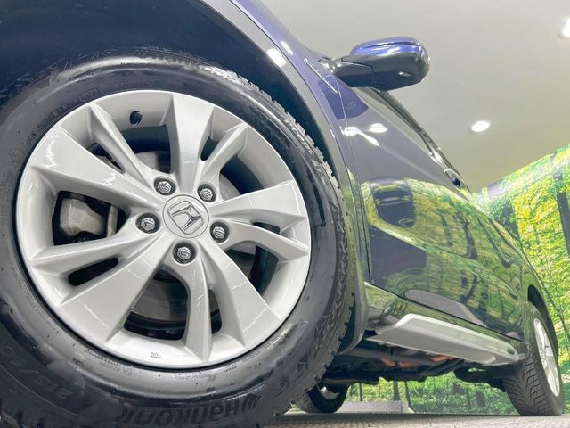 【純正16インチアルミホイール】外観にマッチした純正アルミホイールを装着しております。各種社外アルミホイールや、スタッドレスタイヤも取扱いしております。是非ご相談ください♪