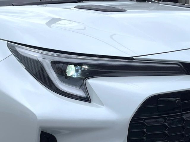 �yLED�w�b�h���C�g�z���V����ԑ��s�����ǍD�Ȏ��E���m�ۂ����S���ĉ^�]�ł��鍂�P�xLED�w�b�h���C�g�𑕔�!�_�����x�������A����d�͂��}�����Ă��܂��B