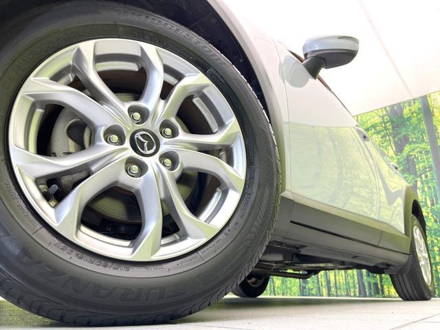 �y����16�C���`�A���~�z�C�[���z�O�ςɃ}�b�`���������A���~�z�C�[���𑕒����Ă���܂��B�e��ЊO�A���~�z�C�[����A�X�^�b�h���X�^�C�����戵�����Ă���܂��B���񂲑��k����������