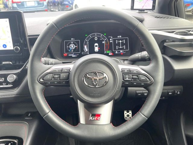 �y�����v�����X�e�A�����O�z�㎿�Ȋv���g�p���邱�ƂŁA��ɂ����������݂ƂĂ��^�]���₷���n���h���ł���