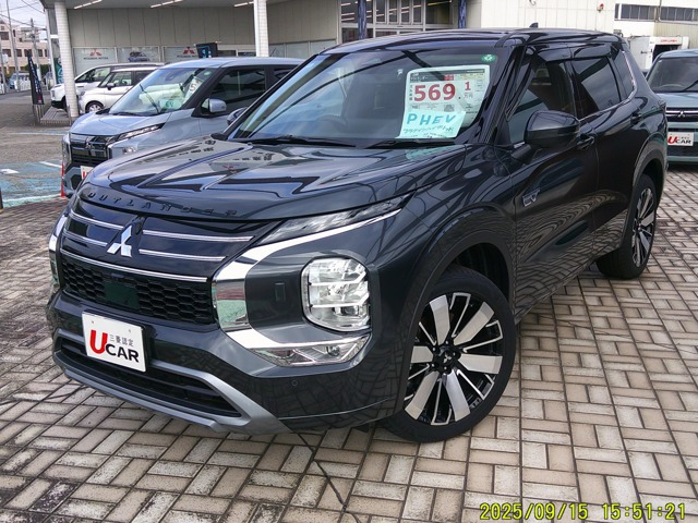 アウトランダーPHEV 2.4 P 4WD