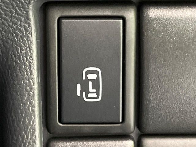 �y�p���[�X���C�h�h�A�z�X�}�[�g�L�[��^�]�Ȃ̃X�C�b�`�ŃX���C�h�h�A�̊J���\���d��������͂����ăh�A���J����K�v�������A���������q�l�ł��A�d���ו��������Ă��鎞�����N�ɊJ���߂ł��܂���