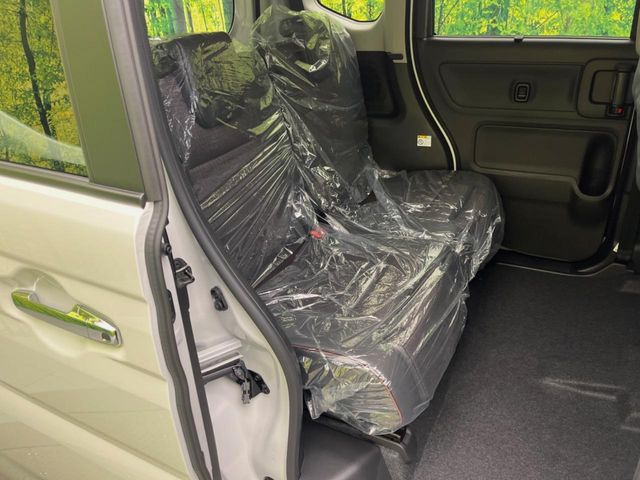 ���i���ȃI���W�i���t���A�}�b�g���I�v�V�����ɂĂ��p�ӂ��Ă���܂��B���D���ȃf�U�C����J���[�����Ԃɍ��킹�đI��ł����������Ƃ��ł��܂���