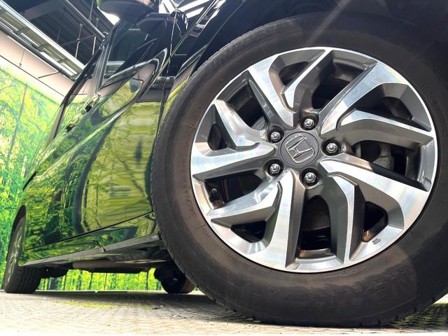 �y�����A���~�z�C�[���z�O�ςɃ}�b�`���������A���~�z�C�[���𑕒����Ă���܂��B�e��ЊO�A���~�z�C�[����A�X�^�b�h���X�^�C�����戵�����Ă���܂��B���񂲑��k����������