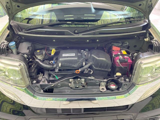 親切・丁寧な専門メカニックスタッフが応対!・車検・点検整備・事故等の修理などアフターサービスも安心。お車のカスタマイズもネクステージのサービススタッフまでご相談ください!