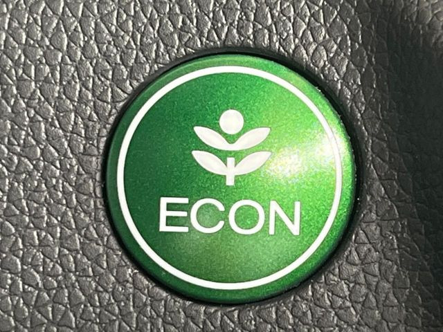 �y�A�C�h�����O�X�g�b�v�z�ԐM����a�؂Œ�Ԃ����ۂɃG���W�����~���A���ʂȔR���̏����}���܂��B�R��������ی�ɂȂ���@�\��G���W���̓u���[�L�𗣂��΍Ďn�����܂��B