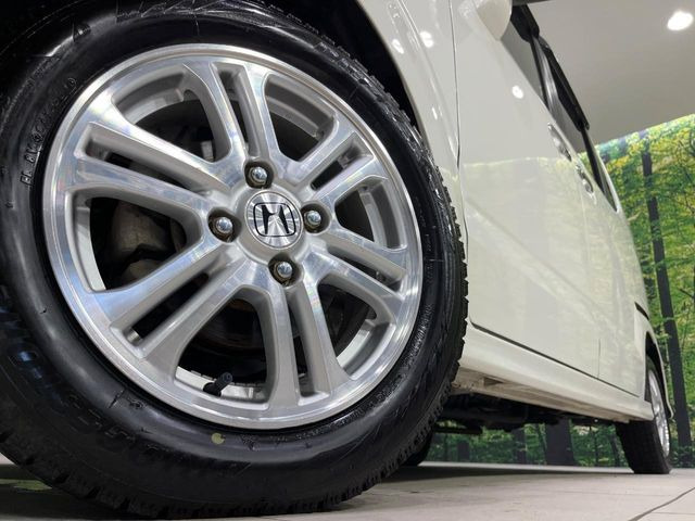 �y����14�C���`�A���~�z�C�[���z�O�ςɃ}�b�`���������A���~�z�C�[���𑕒����Ă���܂��B�e��ЊO�A���~�z�C�[����A�X�^�b�h���X�^�C�����戵�����Ă���܂��B���񂲑��k����������