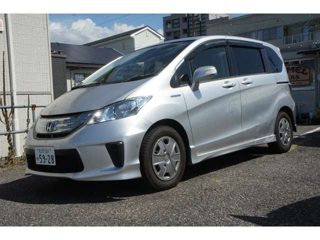 フリードハイブリッド1.5 ジャストセレクション