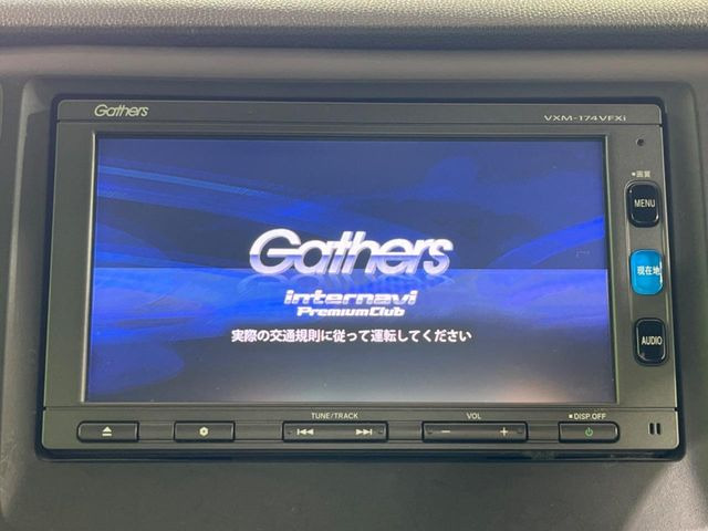 �y�����i�r�z�l�C�̏����i�r�𑕔����Ă���܂��B�i�r�̎g���₷���͂������A�I�[�f�B�I�@�\���[��!�L�����v�◷�s�͂������A�ʋ΂┃�����ȂǕ��i�̃h���C�u���y�����Ȃ�͂���