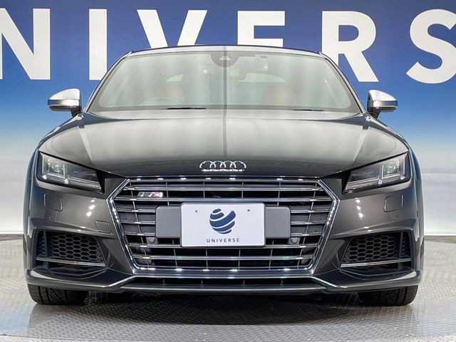 ●ご覧の通り綺麗な状態を維持しているお車ですが、小さなキズの状況や他の箇所のお写真もお送りできます。ご遠方の方でも安心してご検討いただける様、お客様のご希望に応じて出来る限りご対応させていただきます。