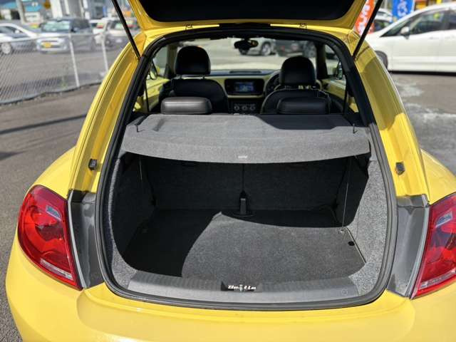 �g�����N�͉ו������Ȃ�l�܂��e�ʂł���