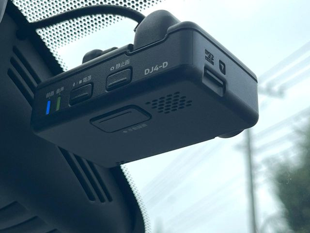 �y�h���C�u���R�[�_�[�z���S�E���S�ȃJ�[���C�t�ɕK�{�̃h���C�u���R�[�_�[�𑕔�!���s���͂������A������^�]�⎖�̂ɑ��������ۂ̏󋵂��f���ŋL�^���A����̃��X�N�ɔ����܂��B