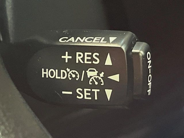 �y���[�_�[�N���[�Y�R���g���[���z�������H�ł̒��������s���y��!!�����ő��x��ۂN���[�Y�R���g���[�����A�Փˌy���V�X�e���ƘA�g���A�O���̎ԗ������m���ĎԊԂ�ۂ悤�ɑ��x���߂��Ă���܂�!!