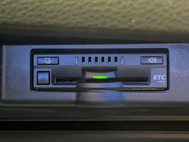 【ETC】高速道路の料金所をストレスなく通過!話題のスポットやサービスエリアに多い「スマートIC」利用時は必須のアイテムです。当店でセットアップを実施、ご納車当日からすぐにご利用いただけます!