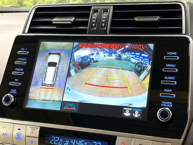 【パノラミックビューモニター】専用のカメラにより、上から見下ろしたような視点で360度クルマの周囲を確認することができます☆死角部分も確認しやすく、狭い場所での切り返しや駐車もスムーズに行えます。