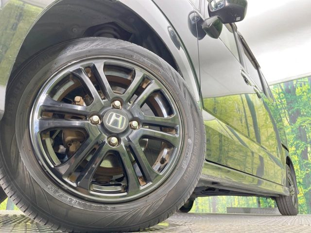 �y�����A���~�z�C�[���z�O�ςɃ}�b�`���������A���~�z�C�[���𑕒����Ă���܂��B�e��ЊO�A���~�z�C�[����A�X�^�b�h���X�^�C�����戵�����Ă���܂��B���񂲑��k����������