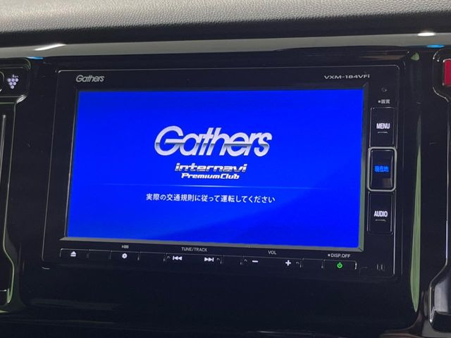 �y�����i�r�z�l�C�̏����i�r�𑕔����Ă���܂��B�i�r�̎g���₷���͂������A�I�[�f�B�I�@�\���[��!�L�����v�◷�s�͂������A�ʋ΂┃�����ȂǕ��i�̃h���C�u���y�����Ȃ�͂���