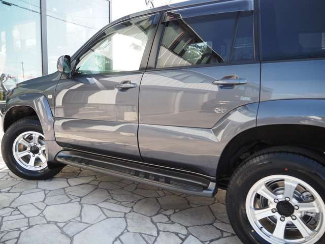 また、修復歴や過去の状態などを気にされる場合は、第三者機関AISによる厳しいチェックを行うことも可能です!評価書も発行できますのでお気軽にお申し付け下さい!