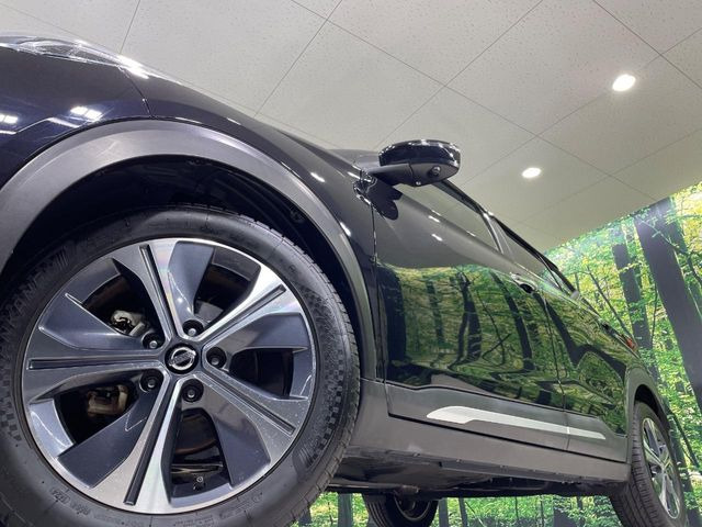 �y����17�C���`�A���~�z�C�[���z�O�ςɃ}�b�`���������A���~�z�C�[���𑕒����Ă���܂��B�e��ЊO�A���~�z�C�[����A�X�^�b�h���X�^�C�����戵�����Ă���܂��B���񂲑��k����������